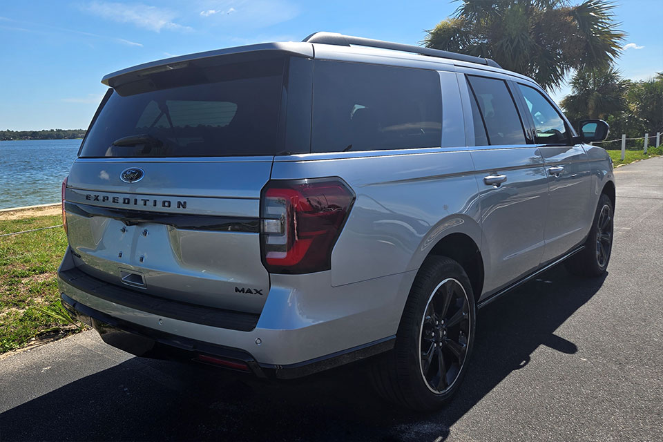 2024 FORD Expedition